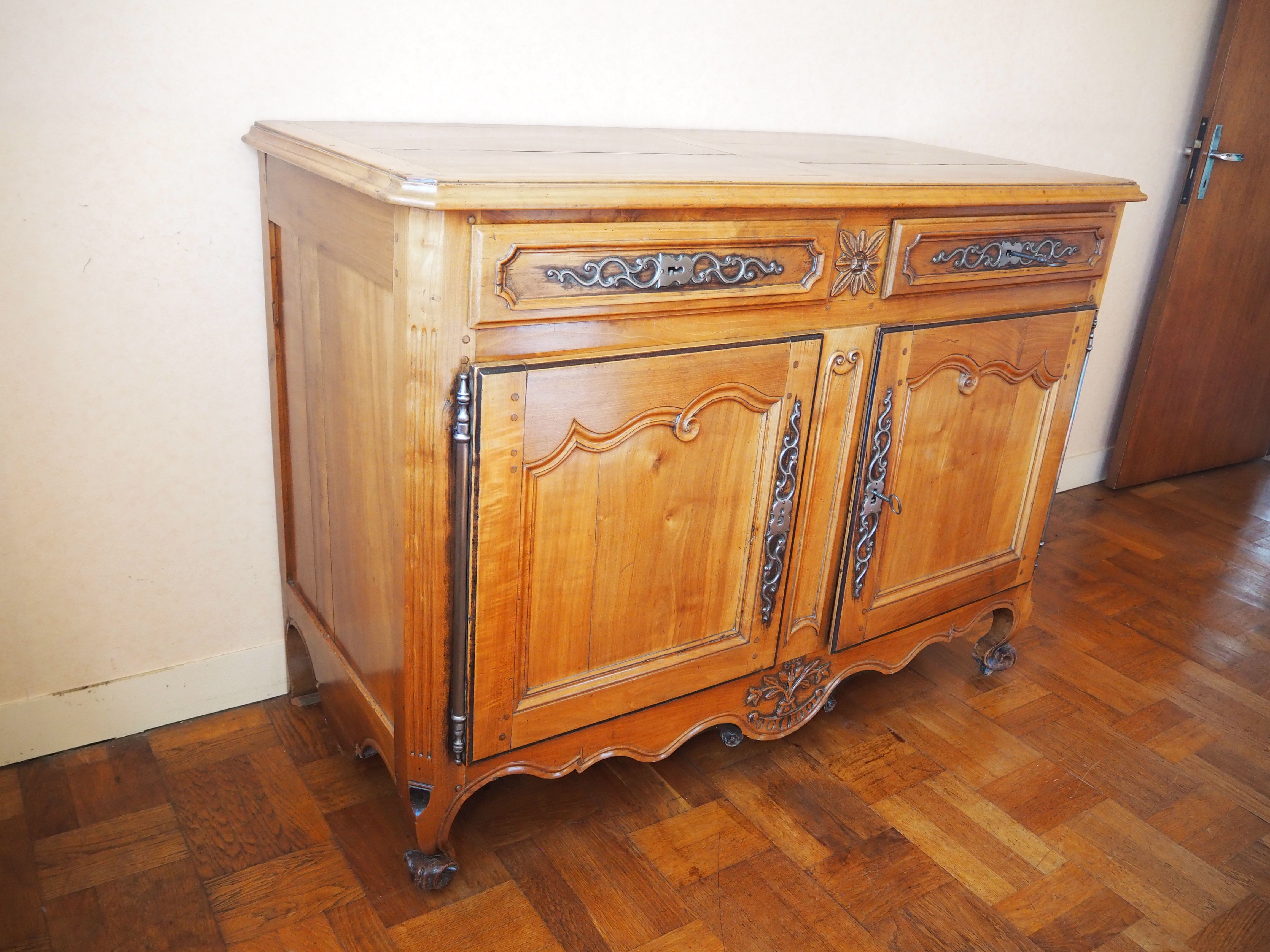 Old Louis XV low buffet in solid wood, cherry
