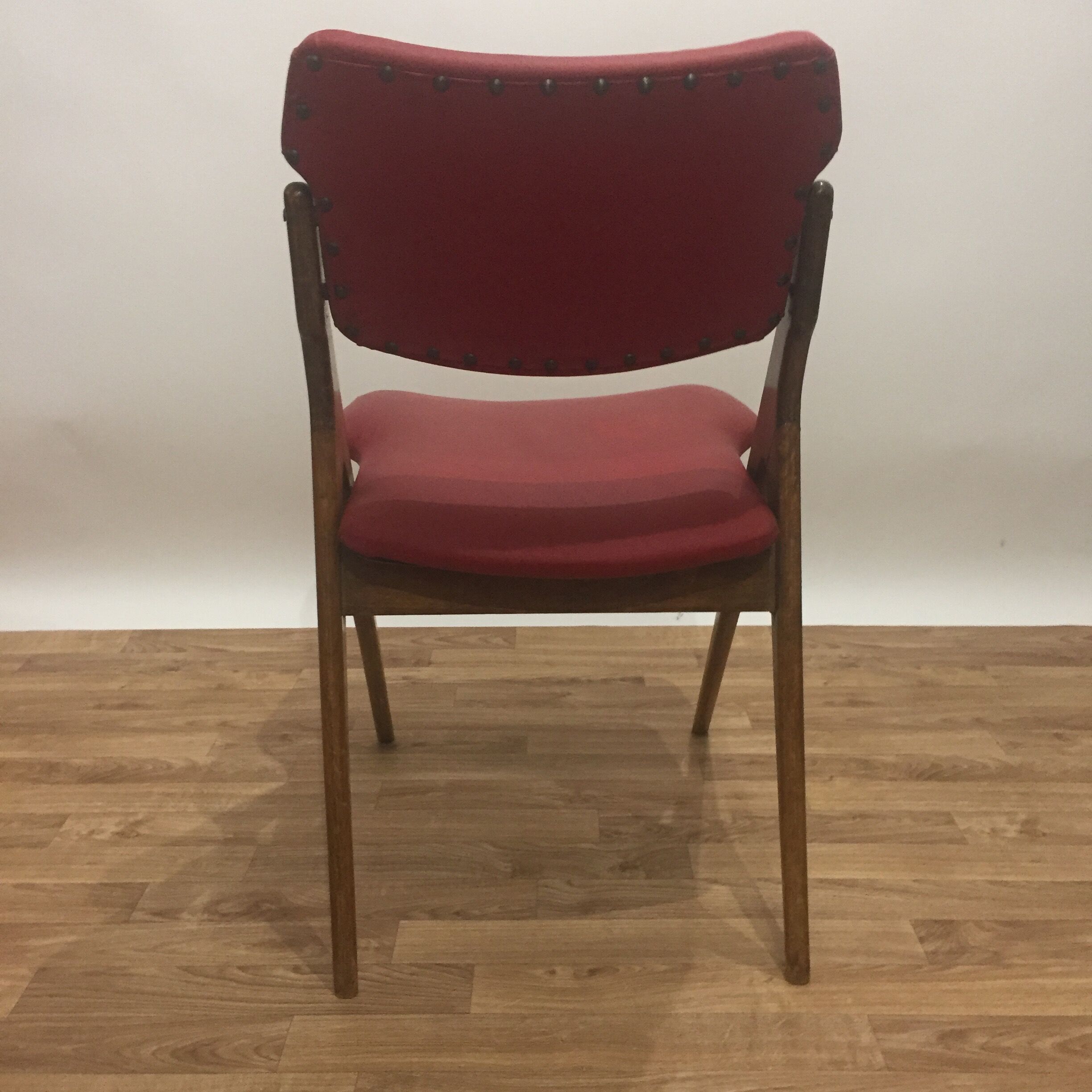 Chaise Guermonprez rouge
