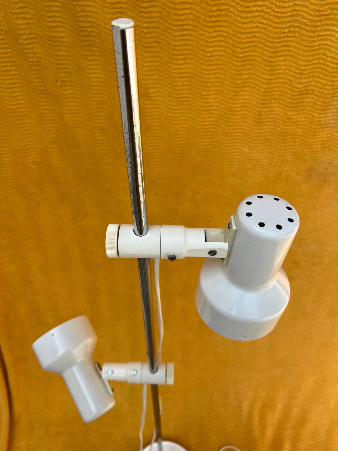 Vintage 1980s floor lamp/lighting strip