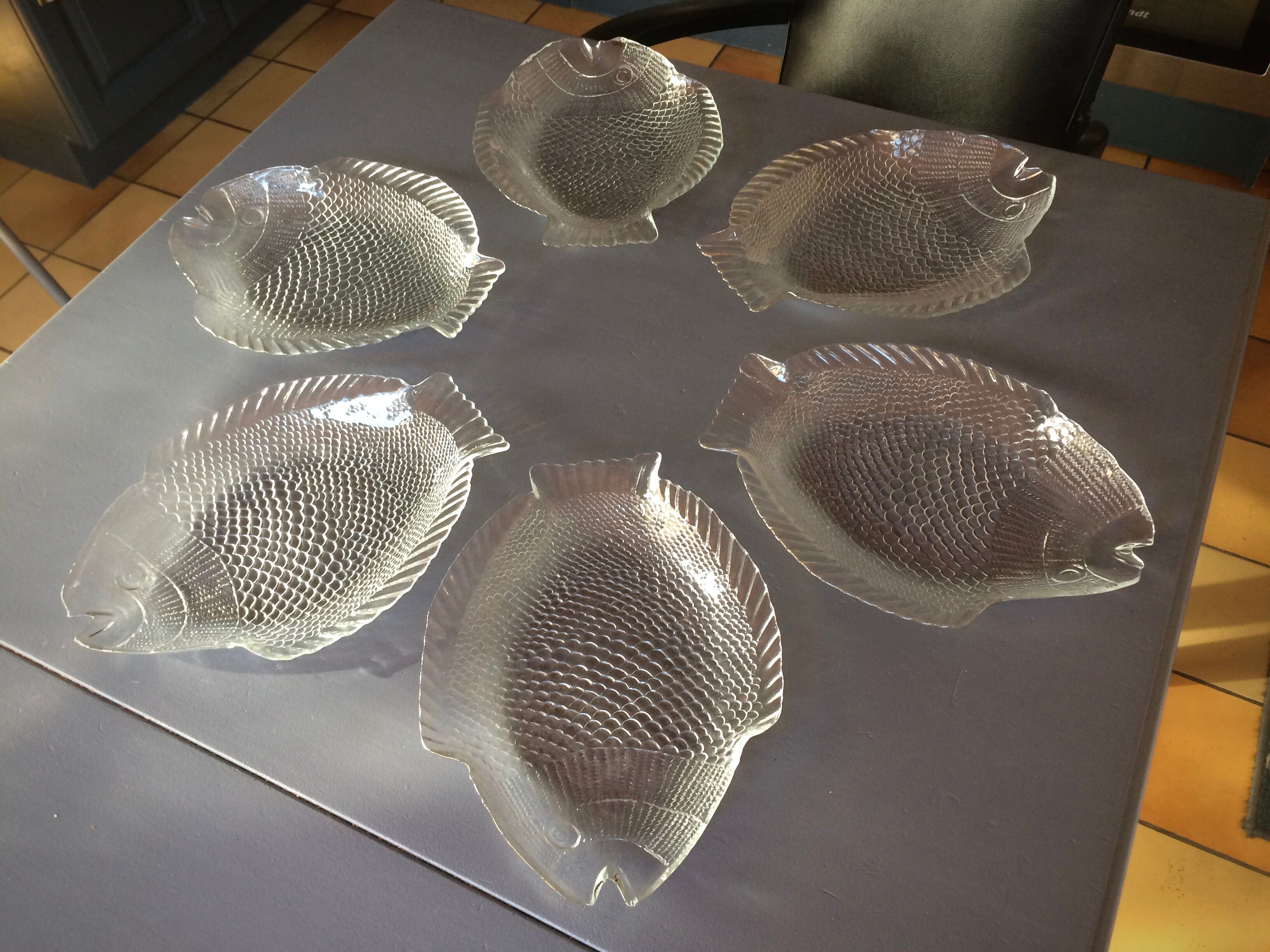 Six fish plates