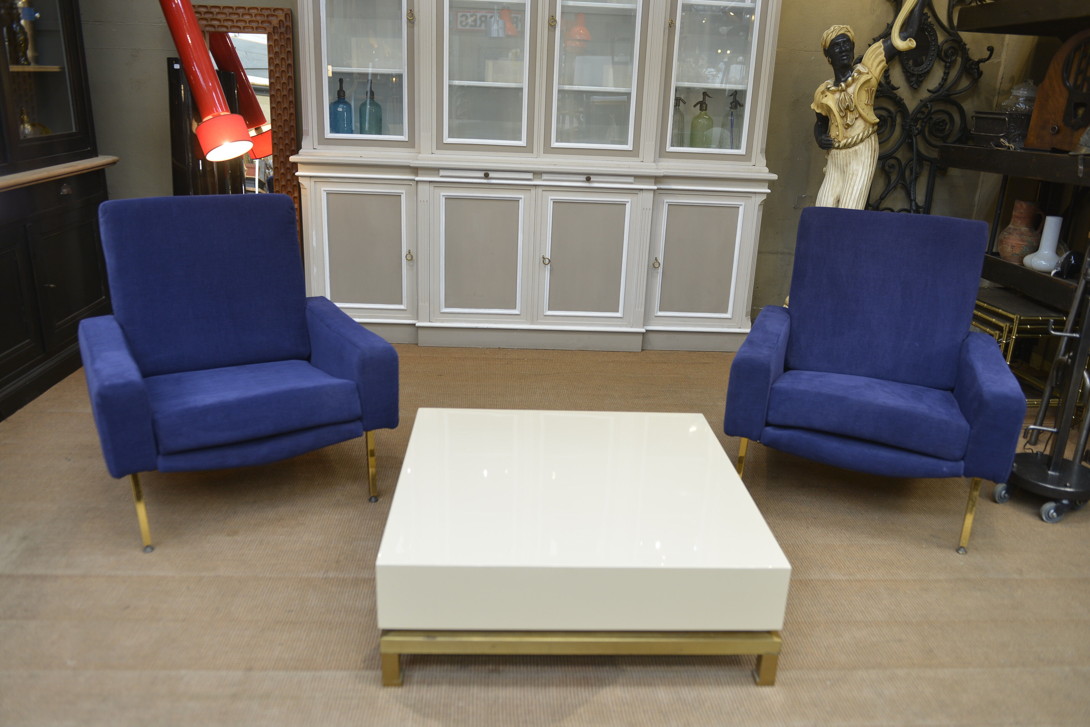 Pair of armchairs and ottoman vintage 1950 in blue velour and brass