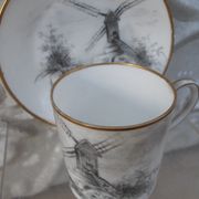 Cup and under cup decoration in grisaille Porcelain of Paris XIXth signed decoration mill