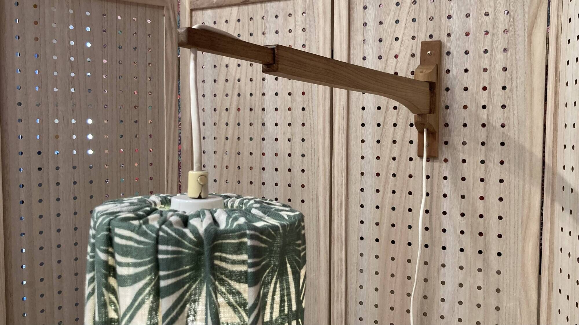 Grande applique télescopique "design scandinave" 1950.