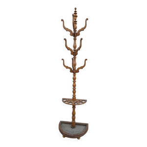 Porte manteau sur pied