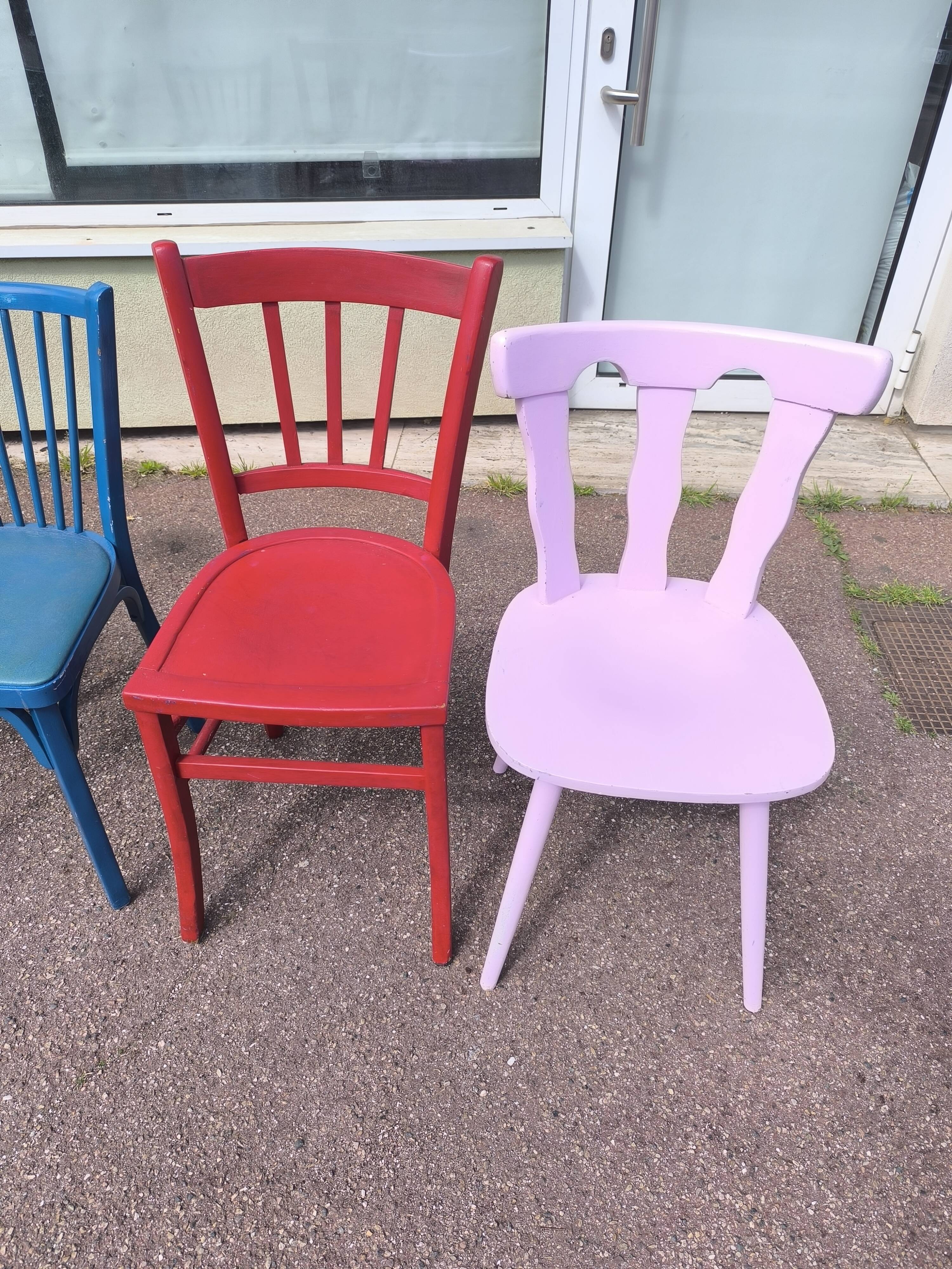 Set of 6 mismatched vintage bistro wooden chairs.