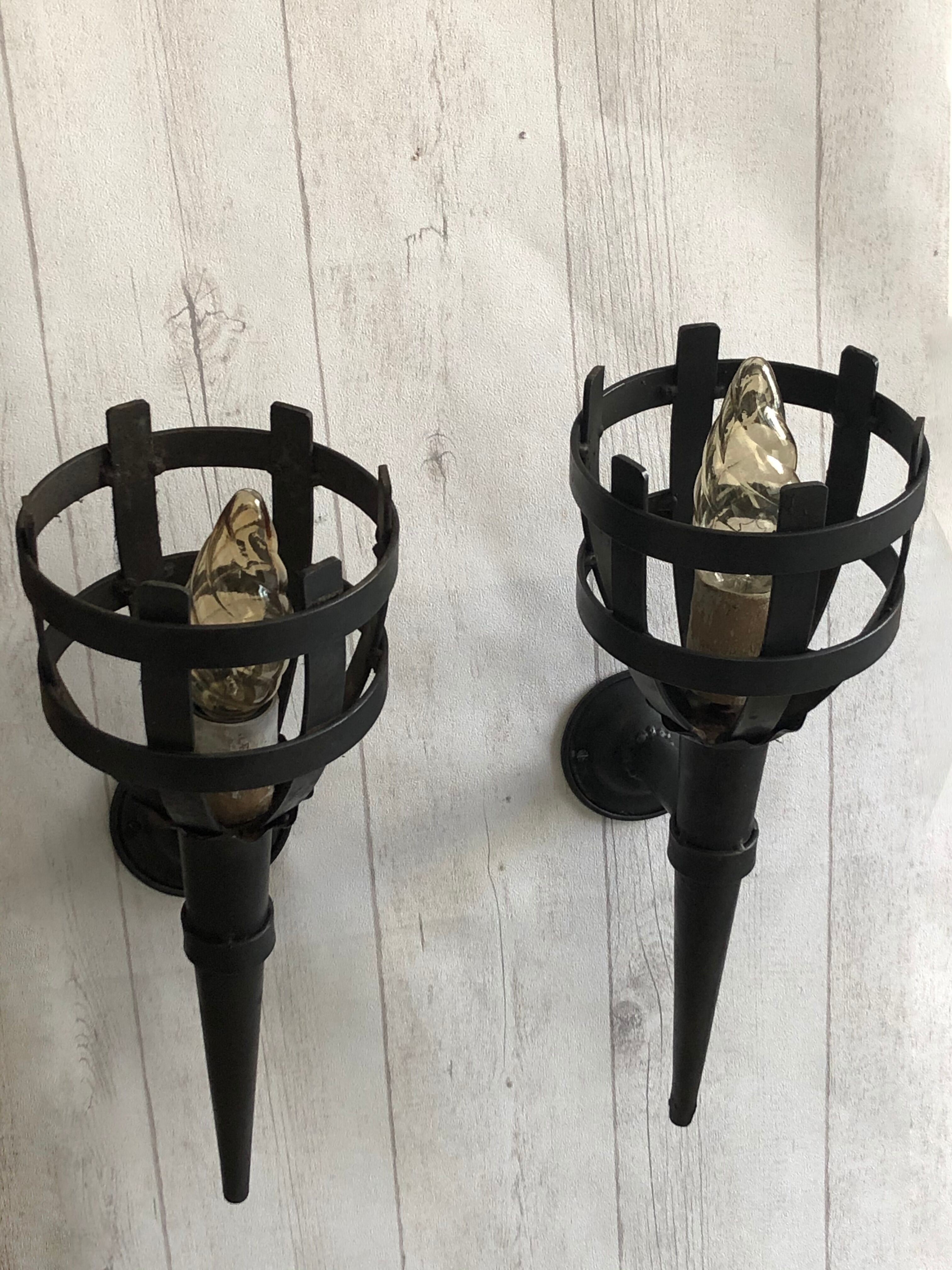 Paire d'appliques torches esprit médiéval