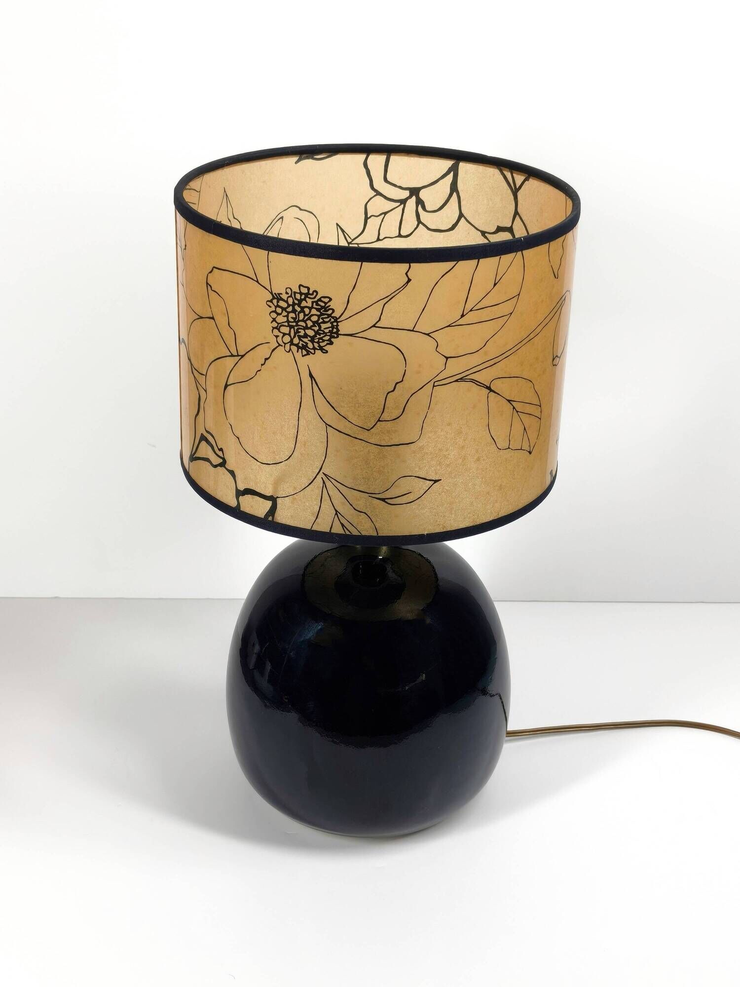 Deep black ceramic ball lamp base