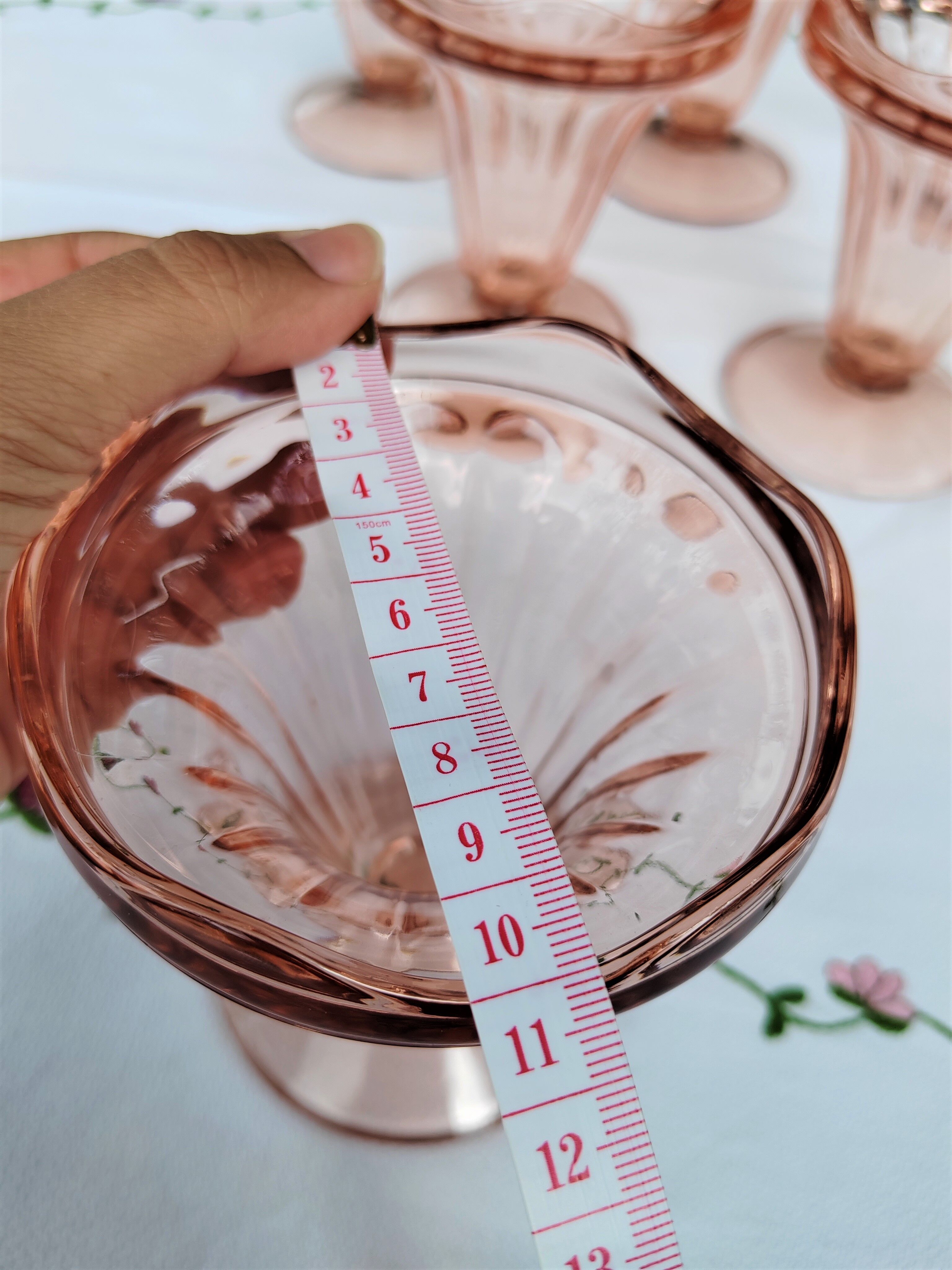 Suite of 6 pink glass ice cream bowls 70s/80s
