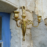 Paires d'appliques bougeoirs en laiton