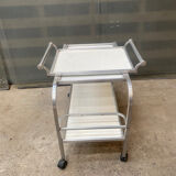Serving table