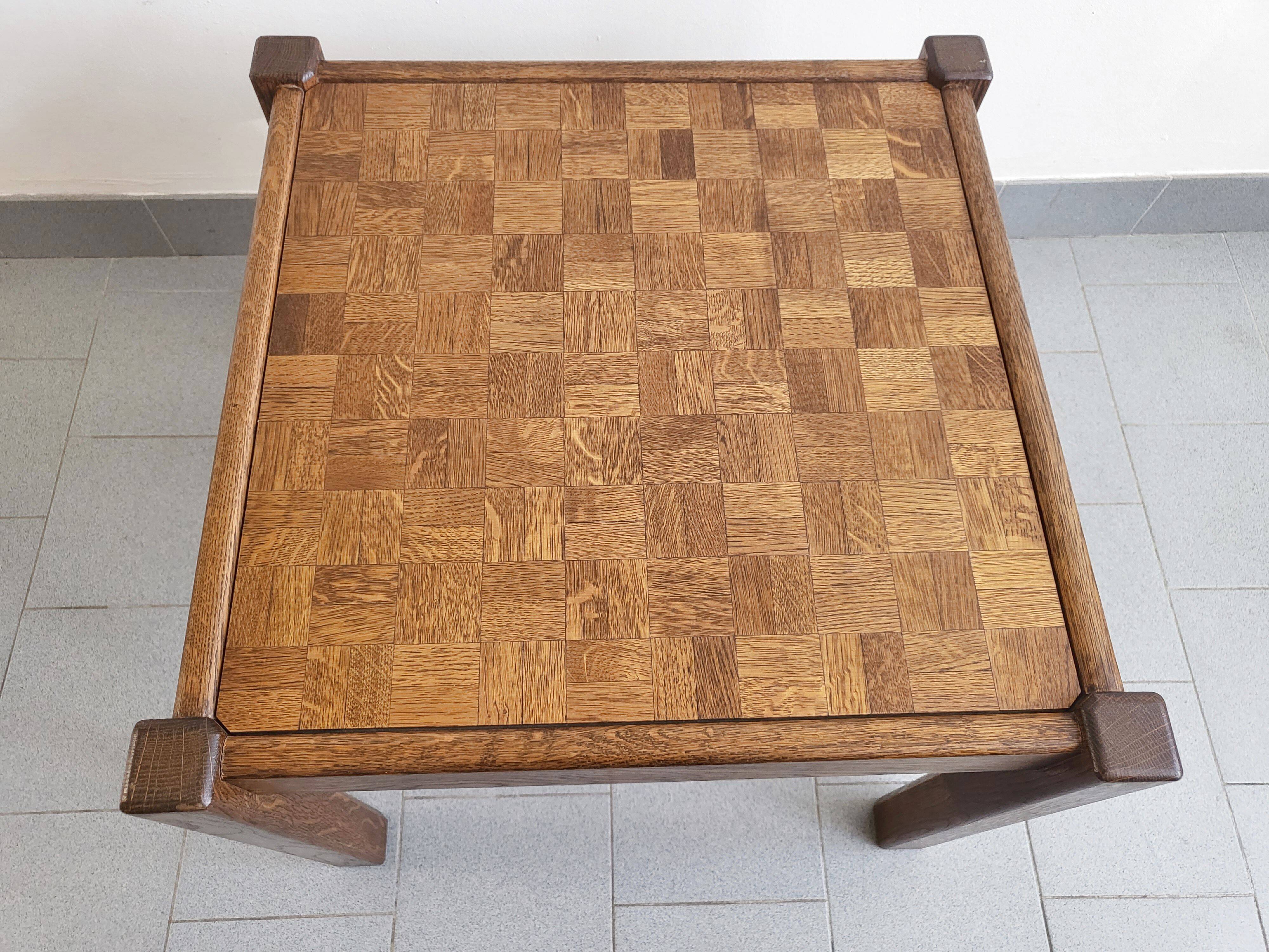 Table basse vintage en marqueterie 1960