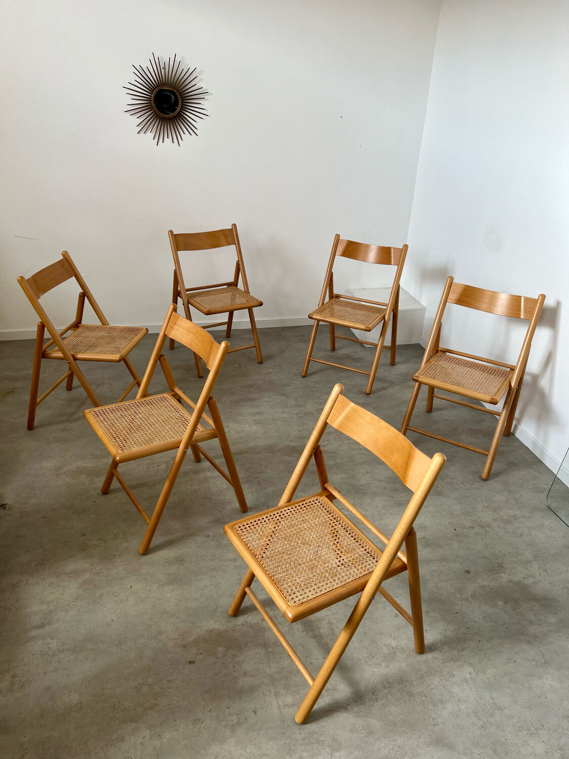 Lot 6 folding wooden chairs and vintage rattan canning year 60