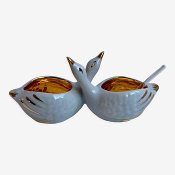 Ceramic pepper shaker in the shape of swans 60s