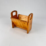 Mid century pinewood magazine holder, 1970