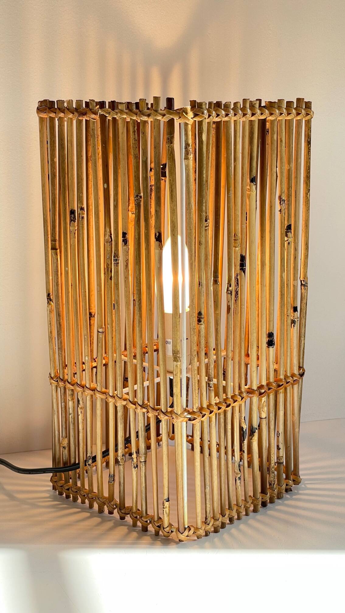 Vintage cube wood willow lamp
