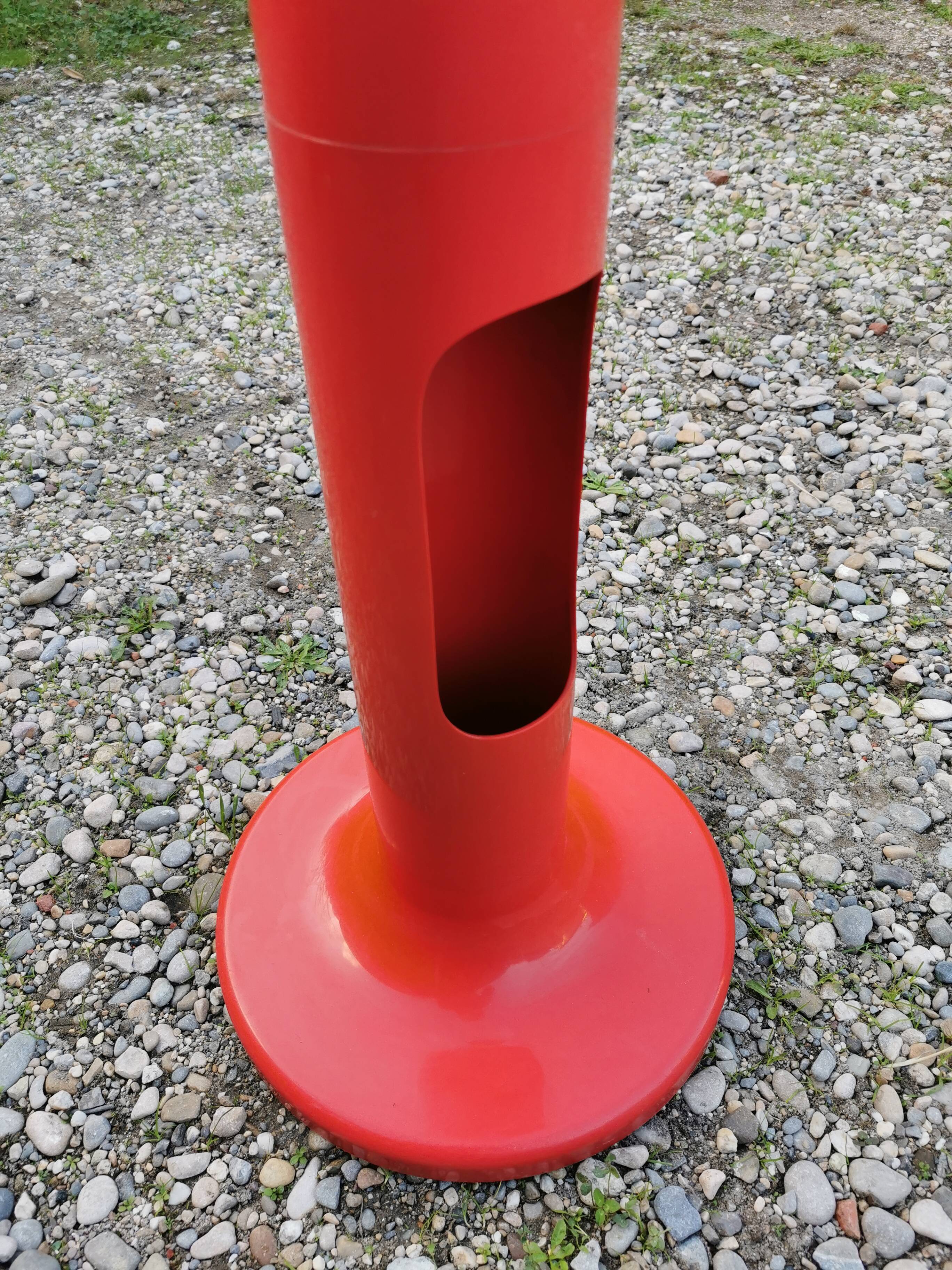 Portemanteau space age