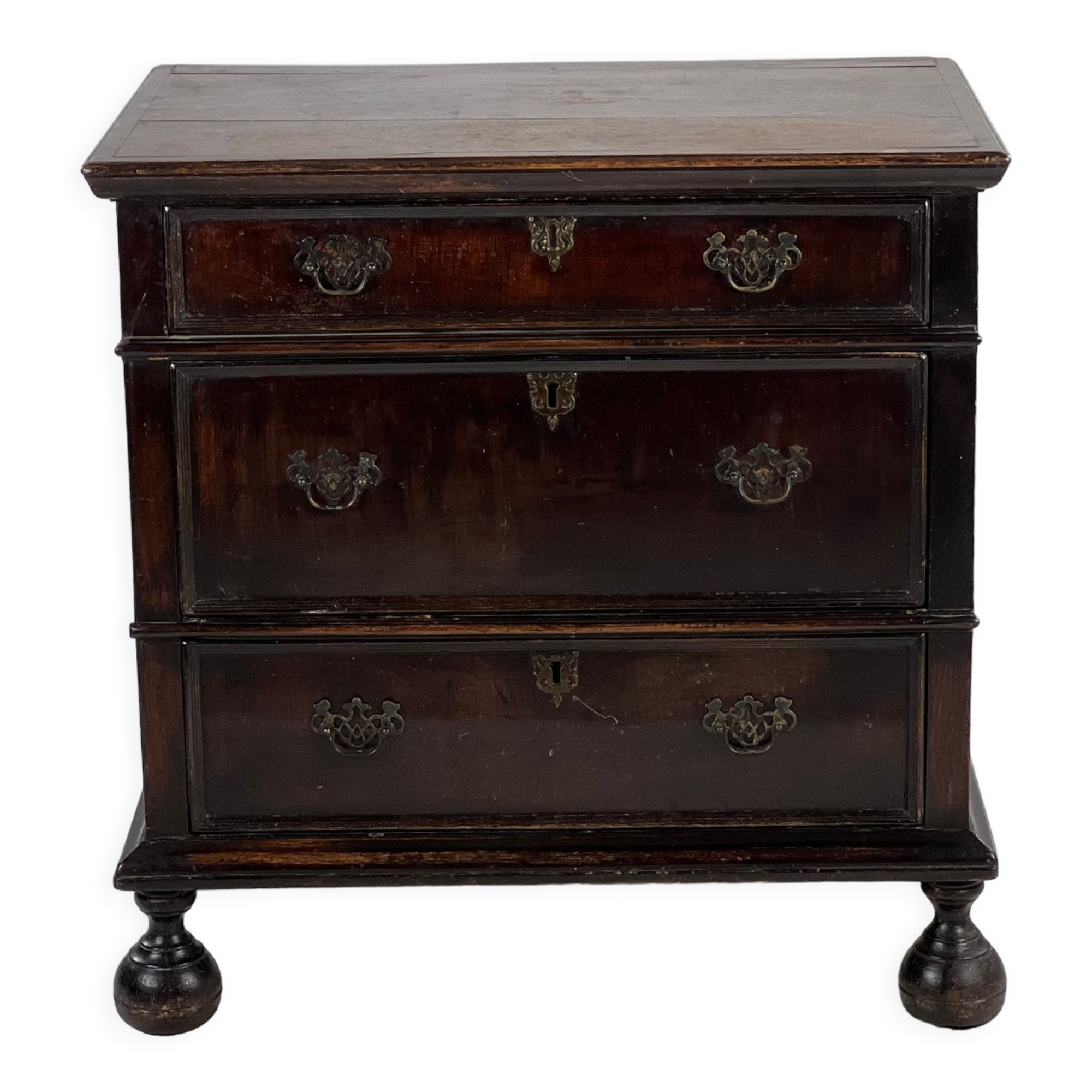 Chest of drawers originally from England
