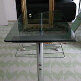 Table basse métal chromé et verre fumé Space Age