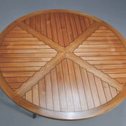 Table à manger ronde par Olle Pira. Années 1970, Suède.