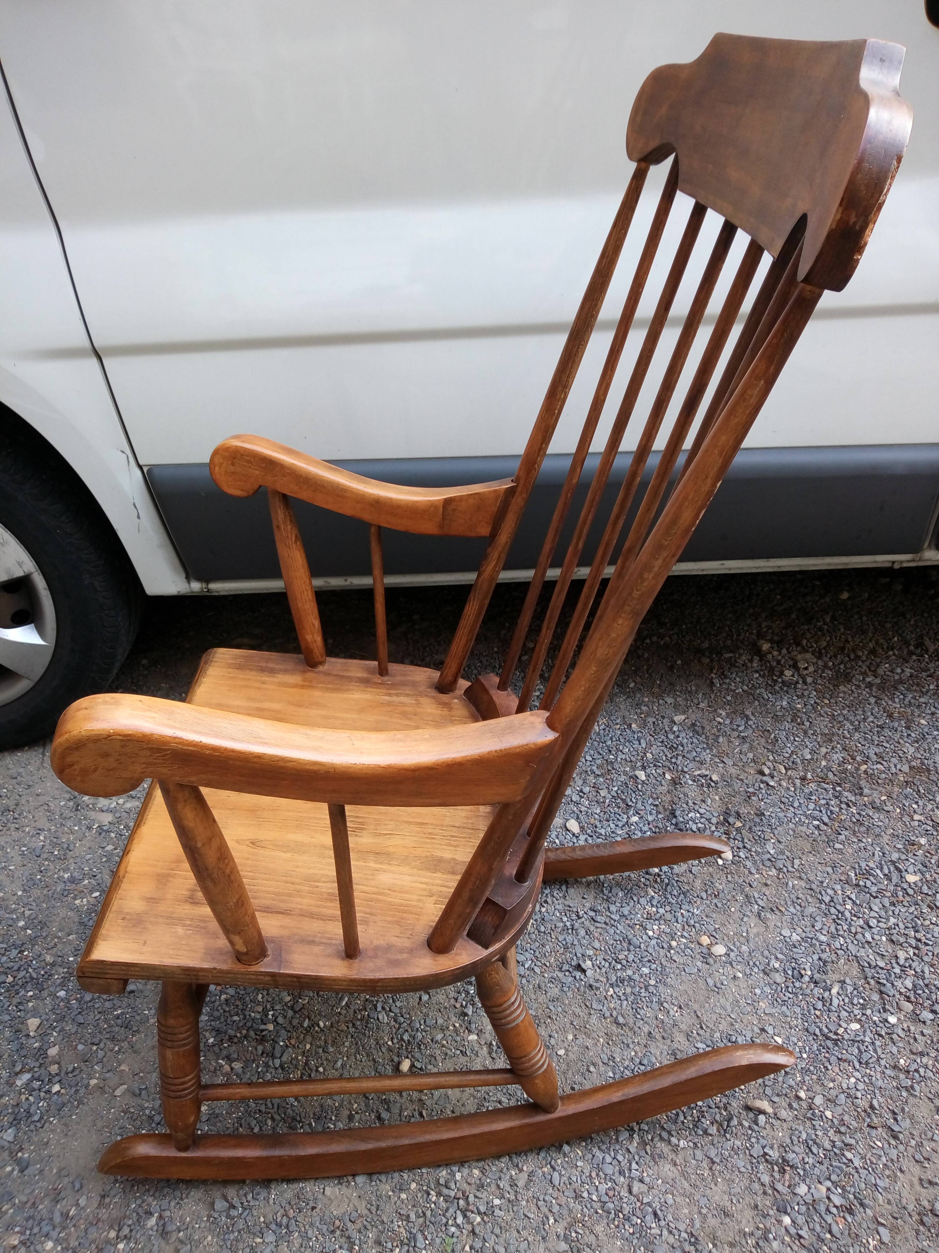 Rocking chair