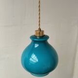 Suspension en verre bleu