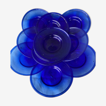 Blue colbat plates in blown glass