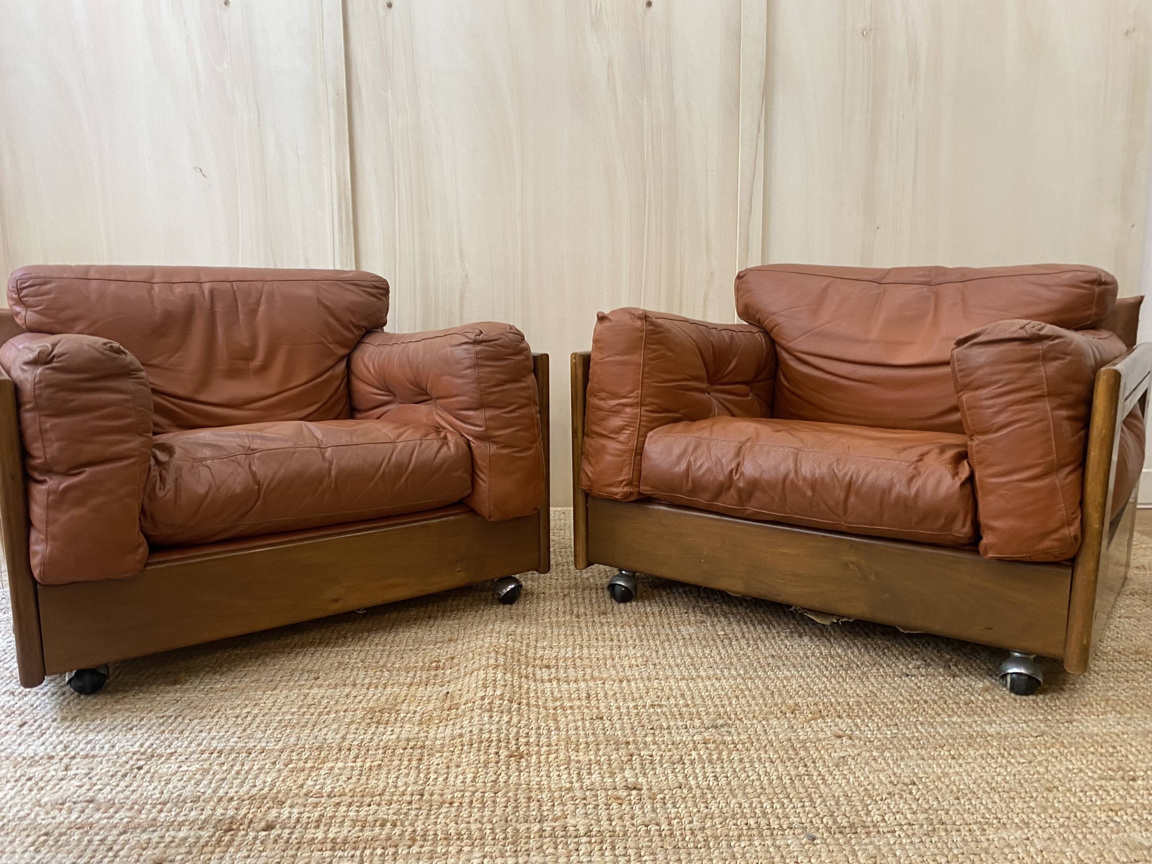 Pair of Cognac Leather Club Armchairs & Wood - Italian Design - 1970s