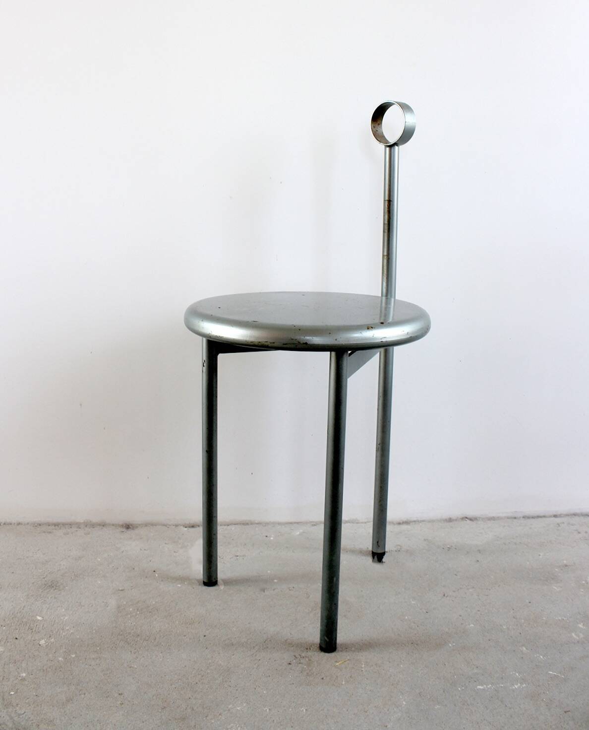 Tripod chair / stool from the 1980s