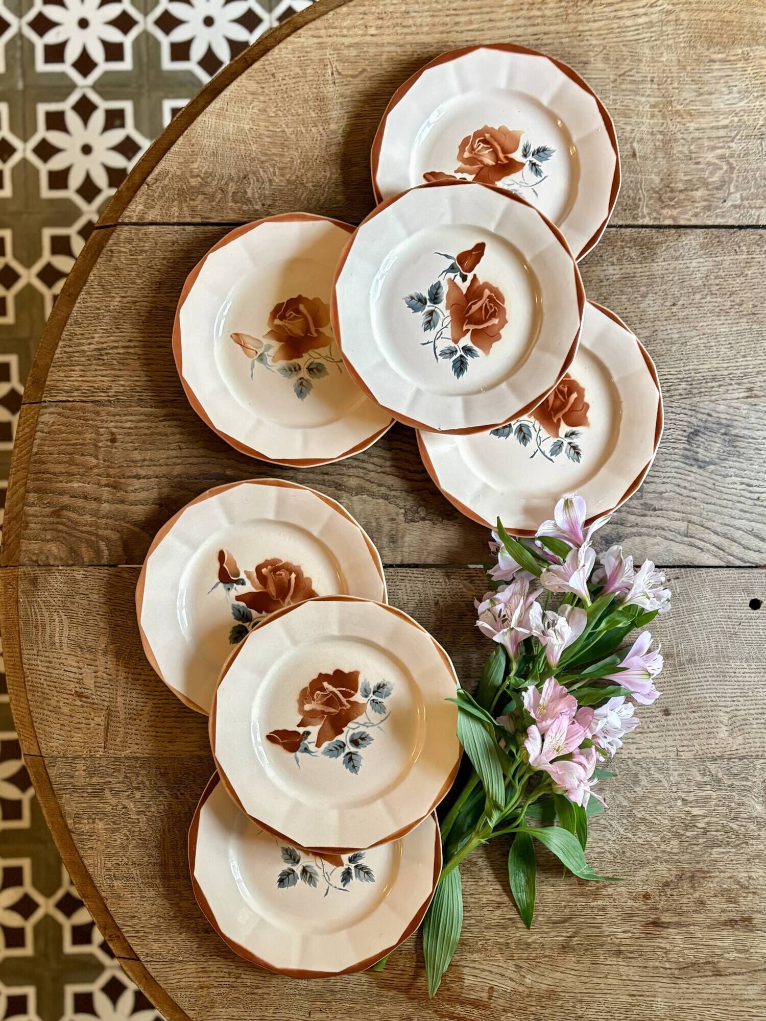 Set of 7 vintage flat plates from Digoin Sarreguemines.