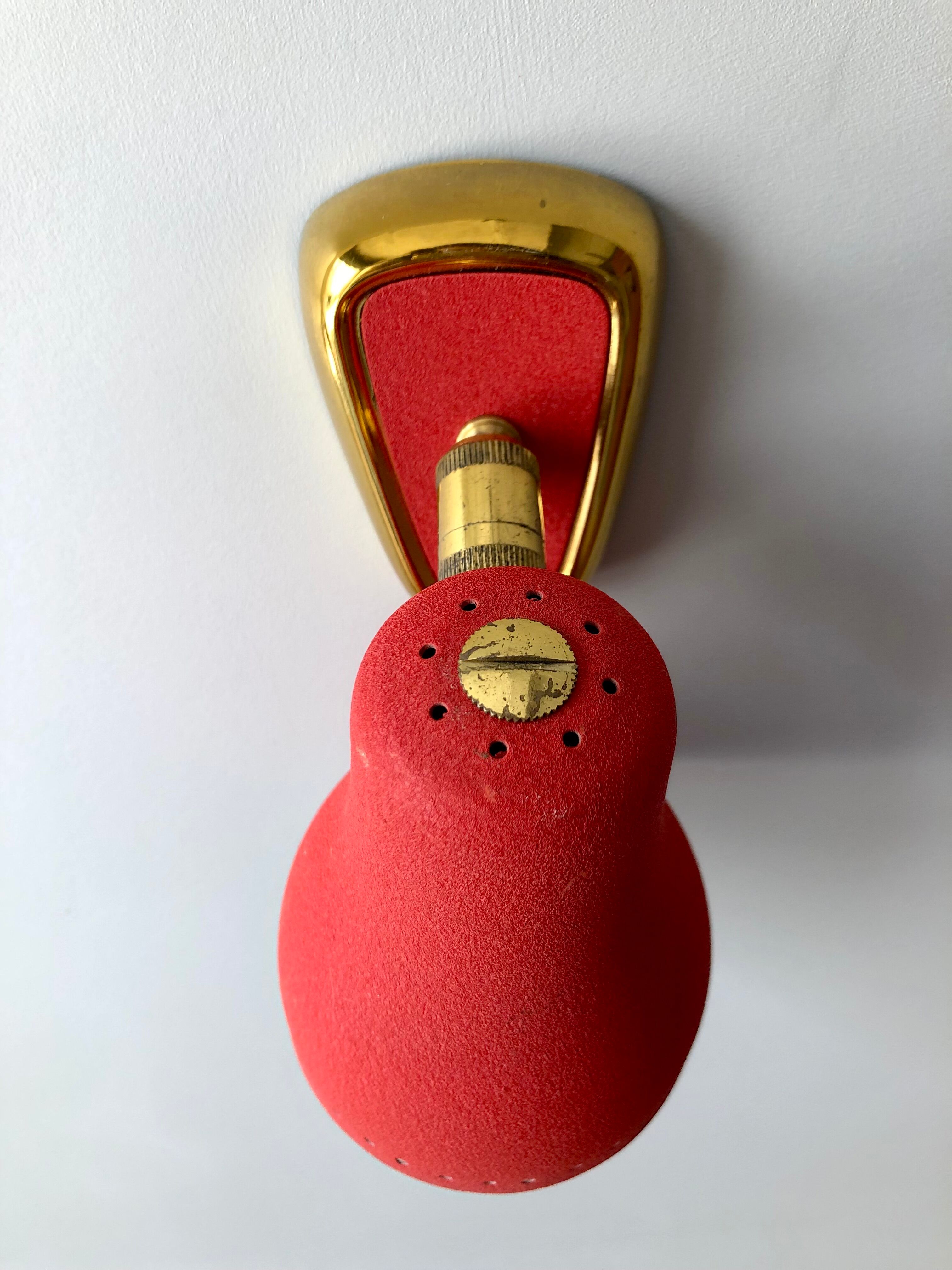 vintage pull-out wall lamp