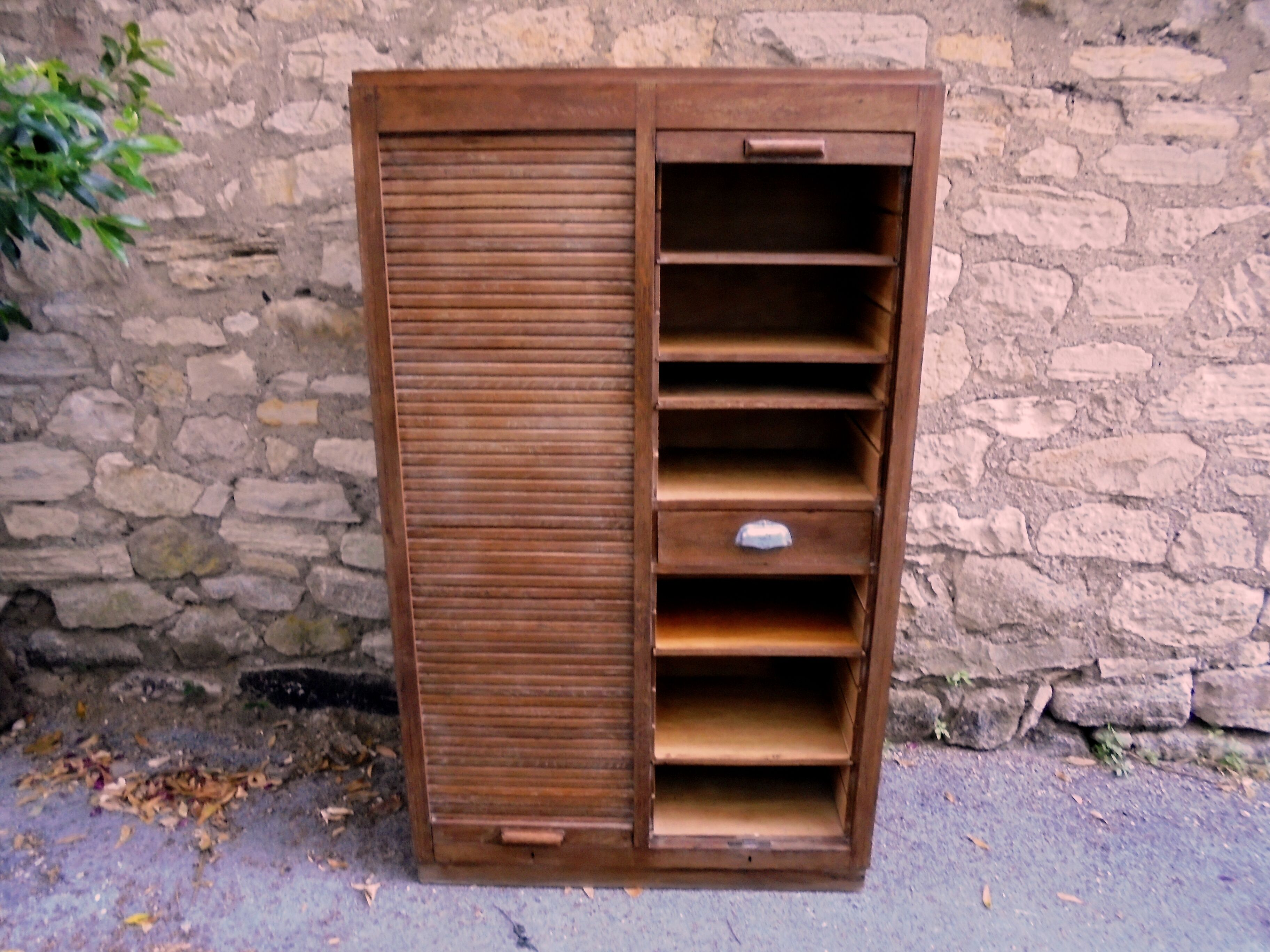 Double curtain binder 1946