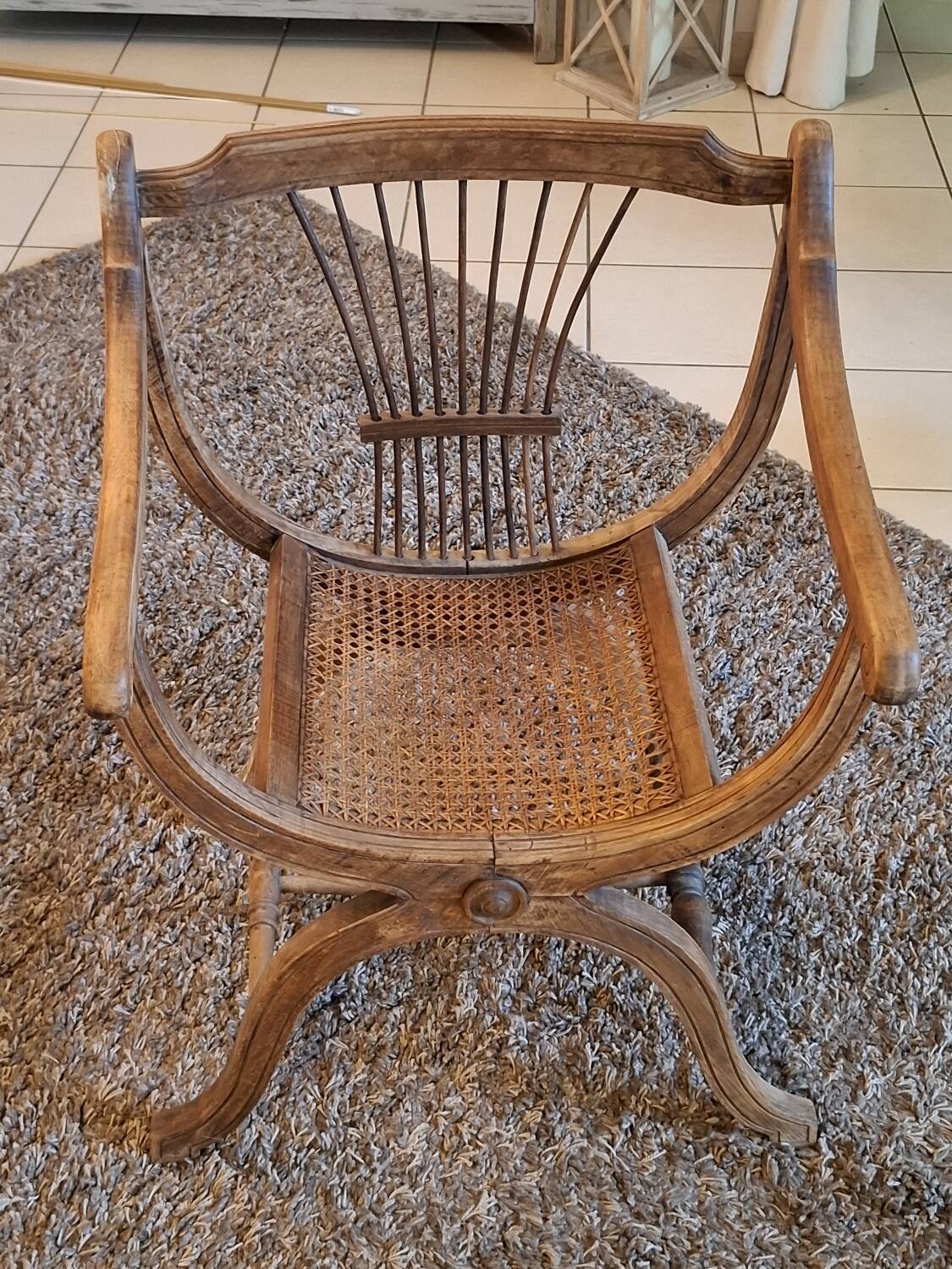 Curule Dagobert armchair