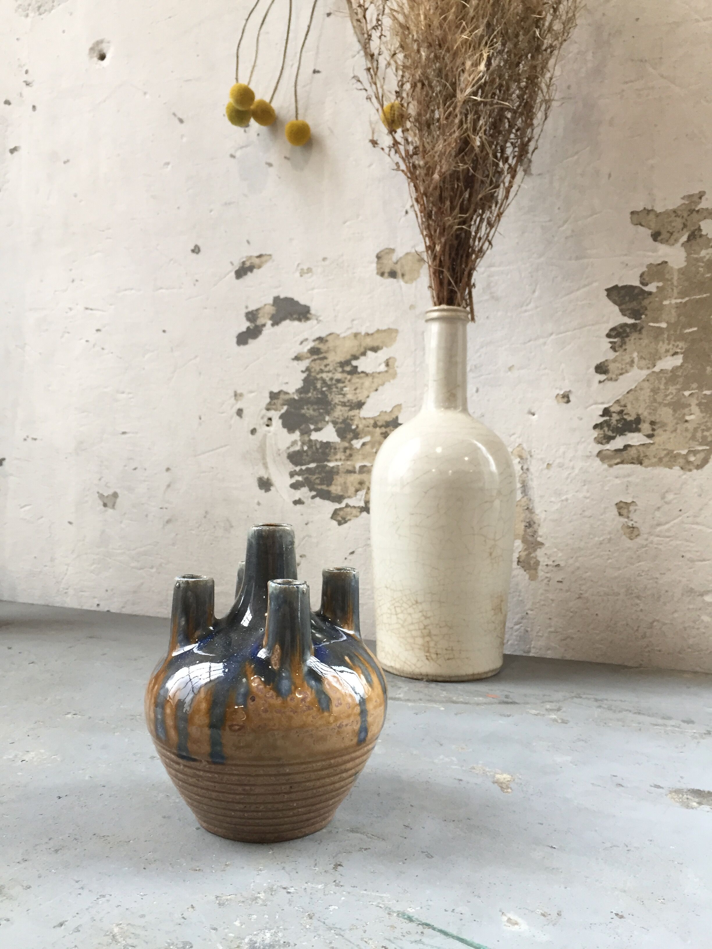 Praticality terracotta vase