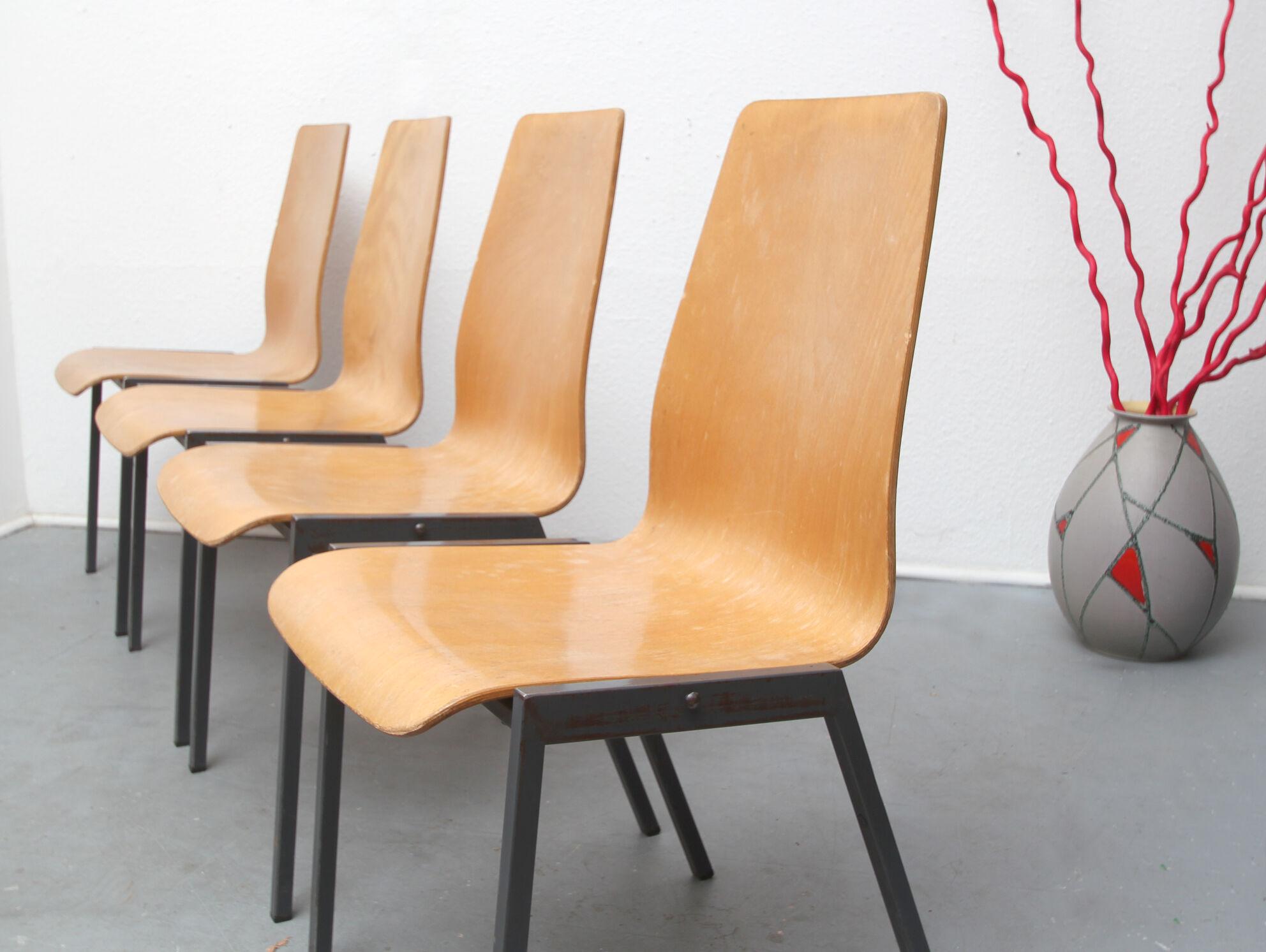 4 chairs 1960