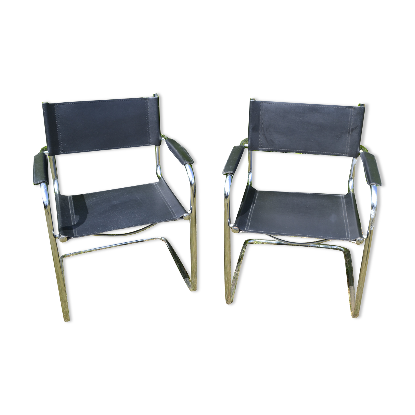 Set of 2 Cantilever style chairs in steel and skai