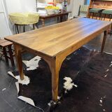 Farm table