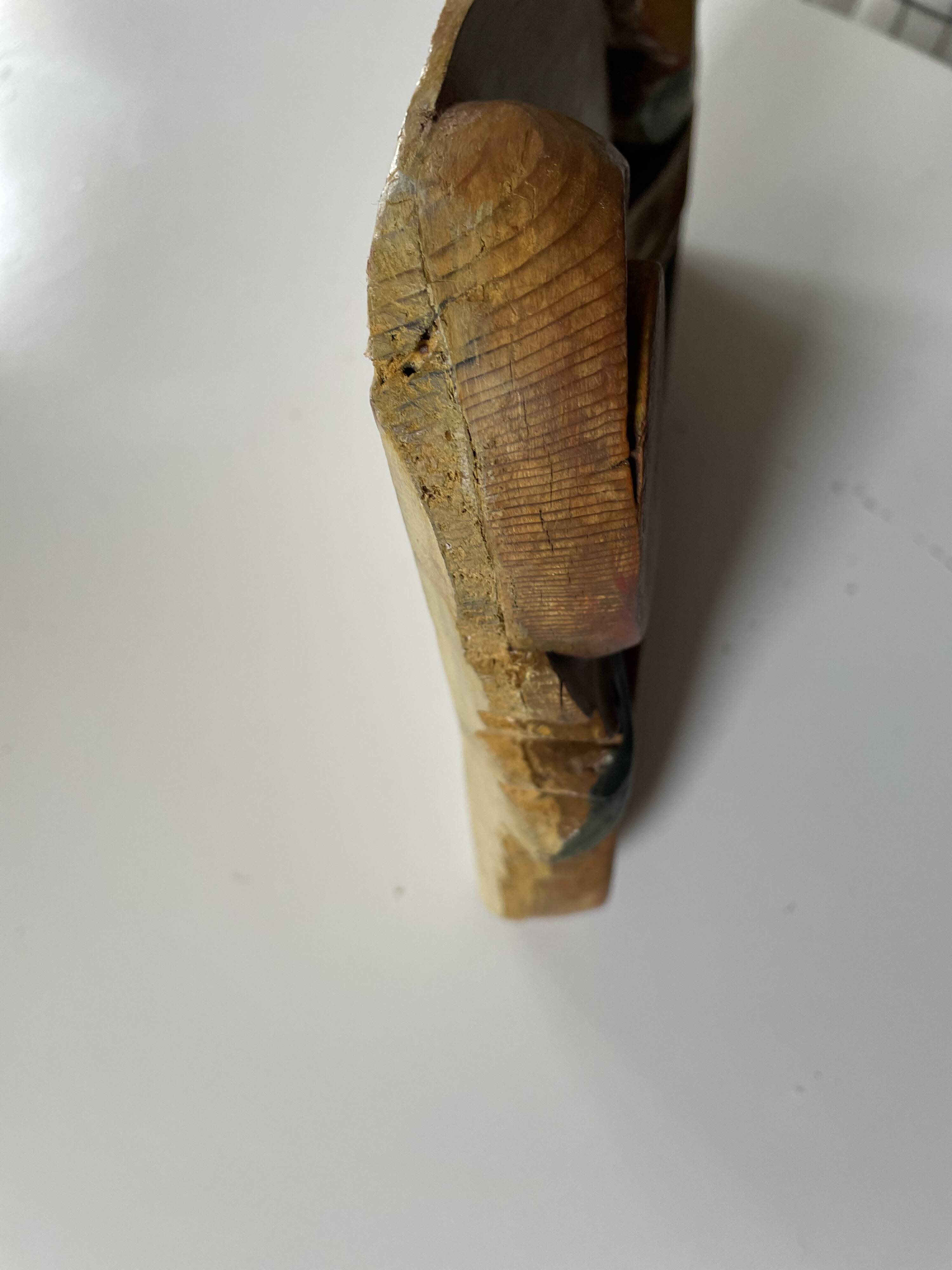 Panneau ancien en bois sculpté au décor de feuillage