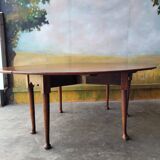 Étonnante table ovale en chêne XIX ème