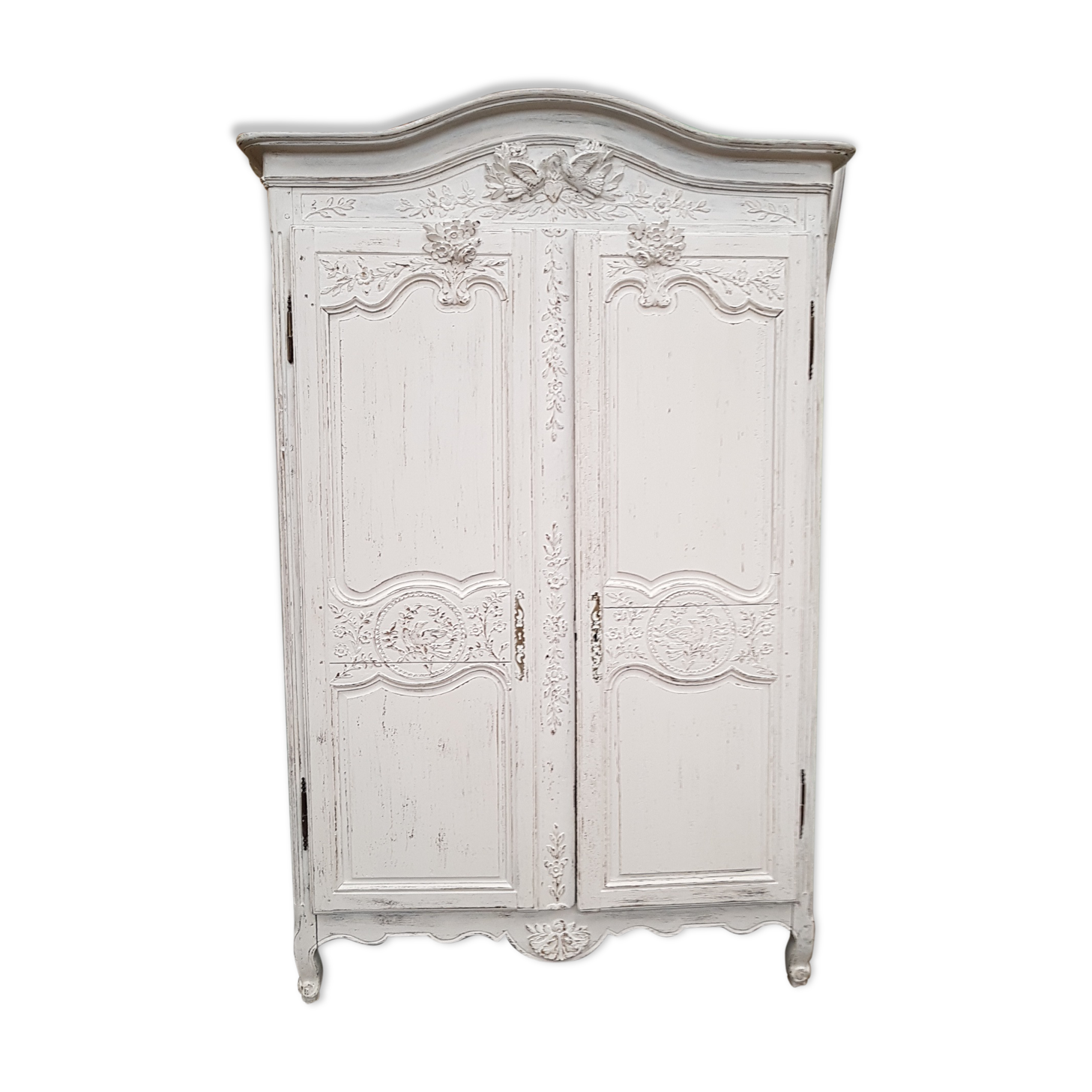 Old closet repainted in white, 19th