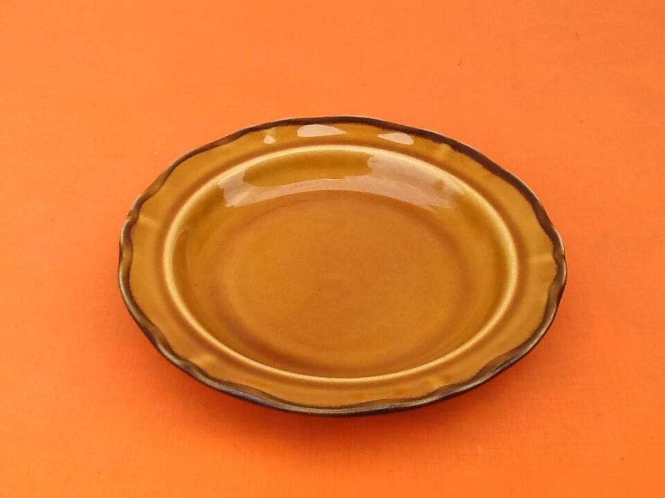 2 polylobed soup plates In the Haute-de-Provence earthenware style