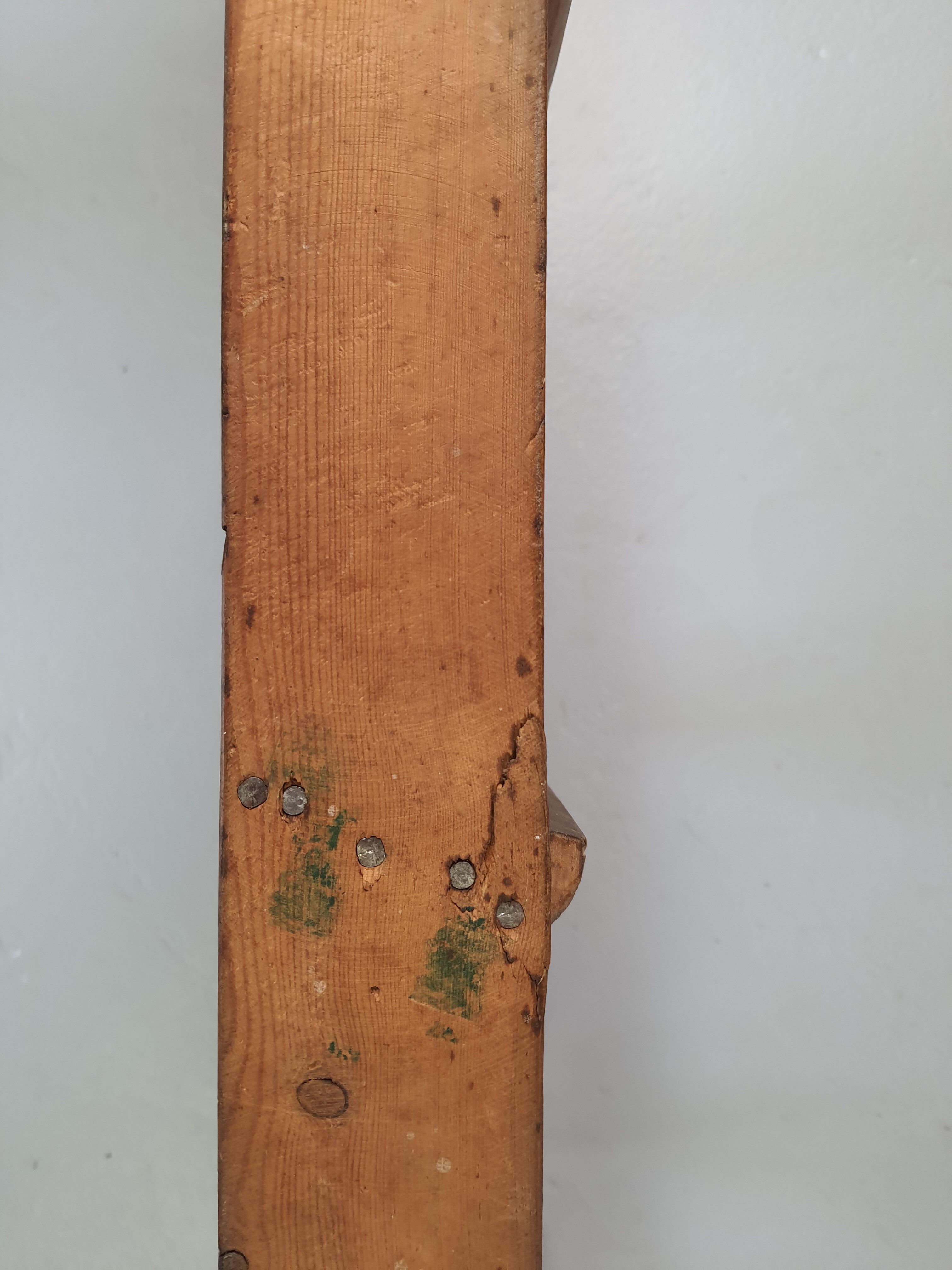 Retractable miller's ladder