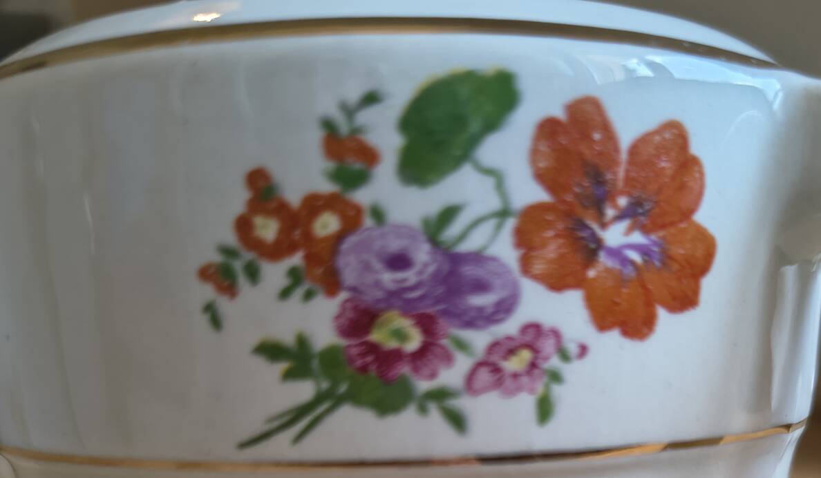 Antique tea service Moulin des Loups Orcérame – 25 pieces – floral decoration
