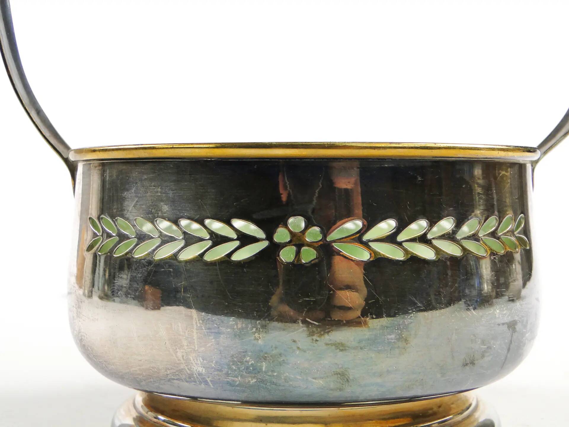 Sucrier Art Nouveau, en laiton plaqué argent, Hongrie, années 1930