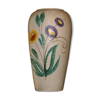 Ceramic vase with floral details