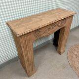 Fireplace mantel (sanded)