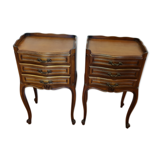 Paire de chevets de style Louis XV en merisier