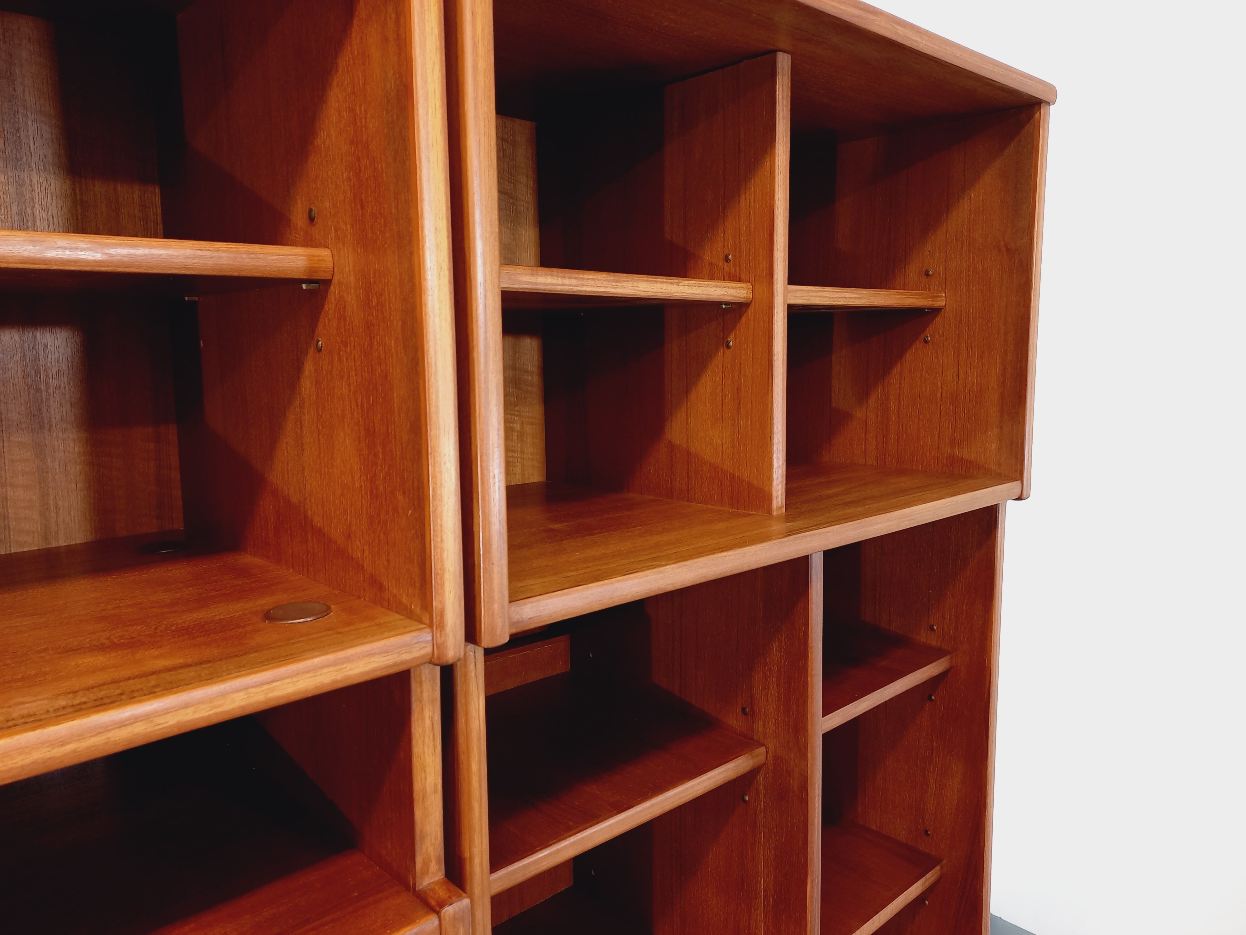 Vintage Scandinavian double bookcase in teak from the 60s