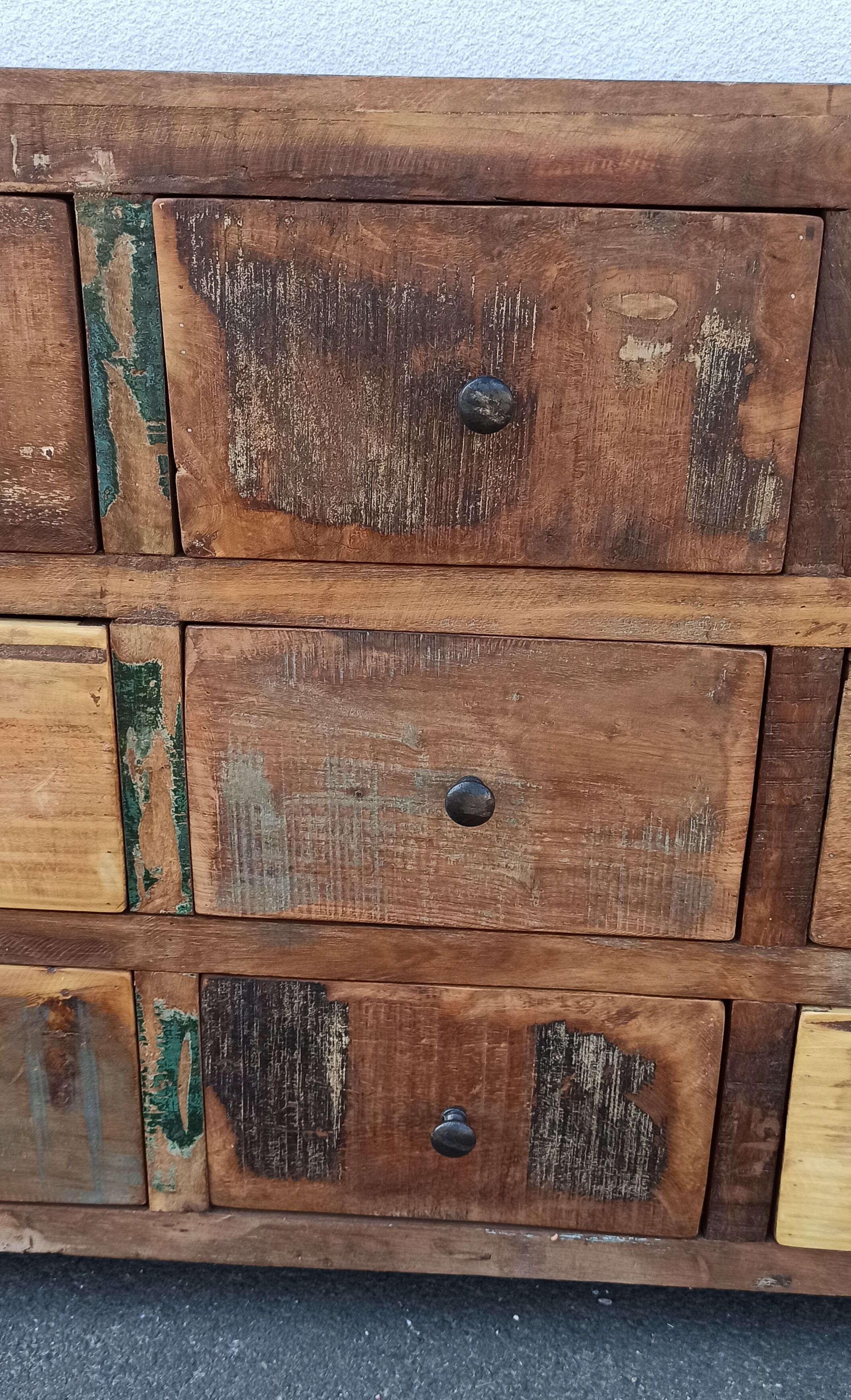 Commode en bois 9 tiroirs