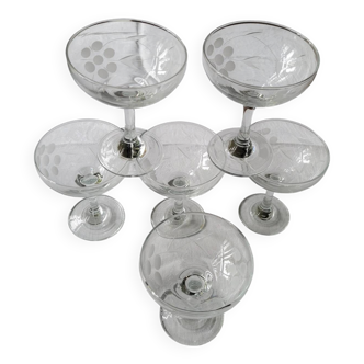 6 engraved champagne glasses