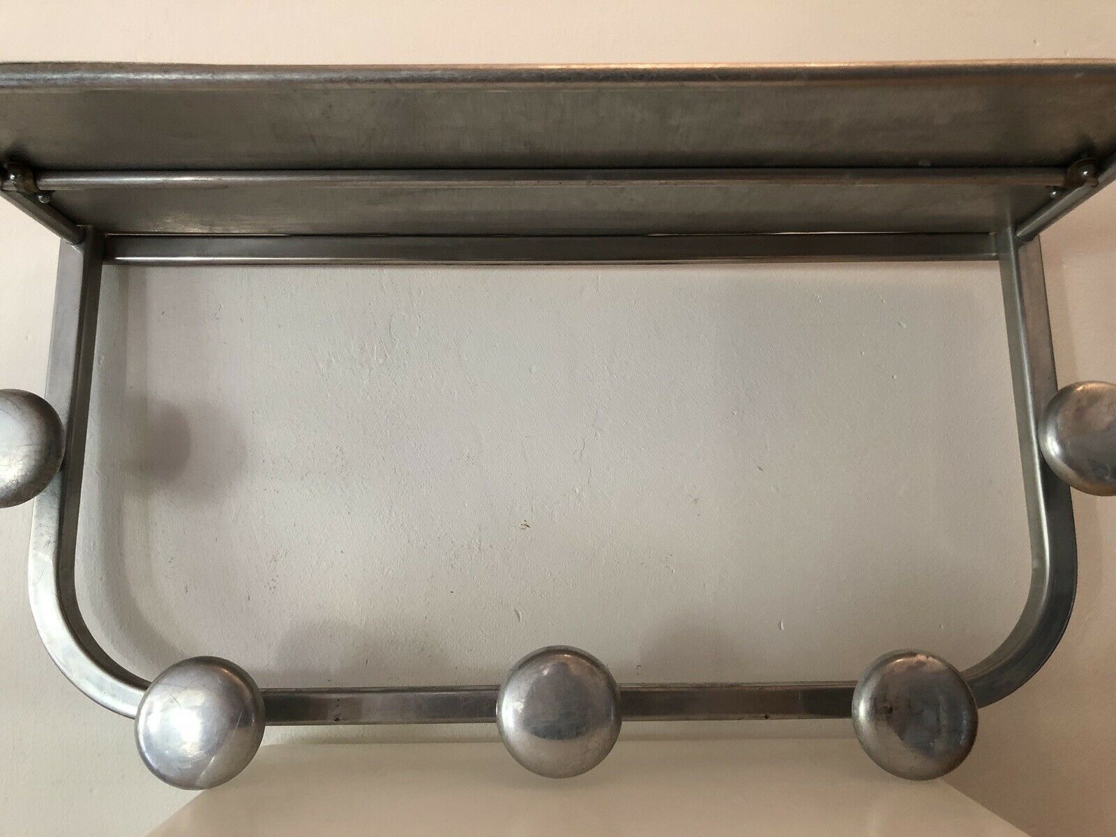 VINTAGE YEARS 60, VESTIAIRE MURALE ALU